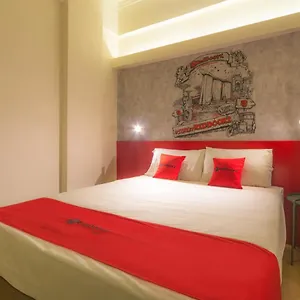 ** Hotel Reddoorz At Geylang Singapore